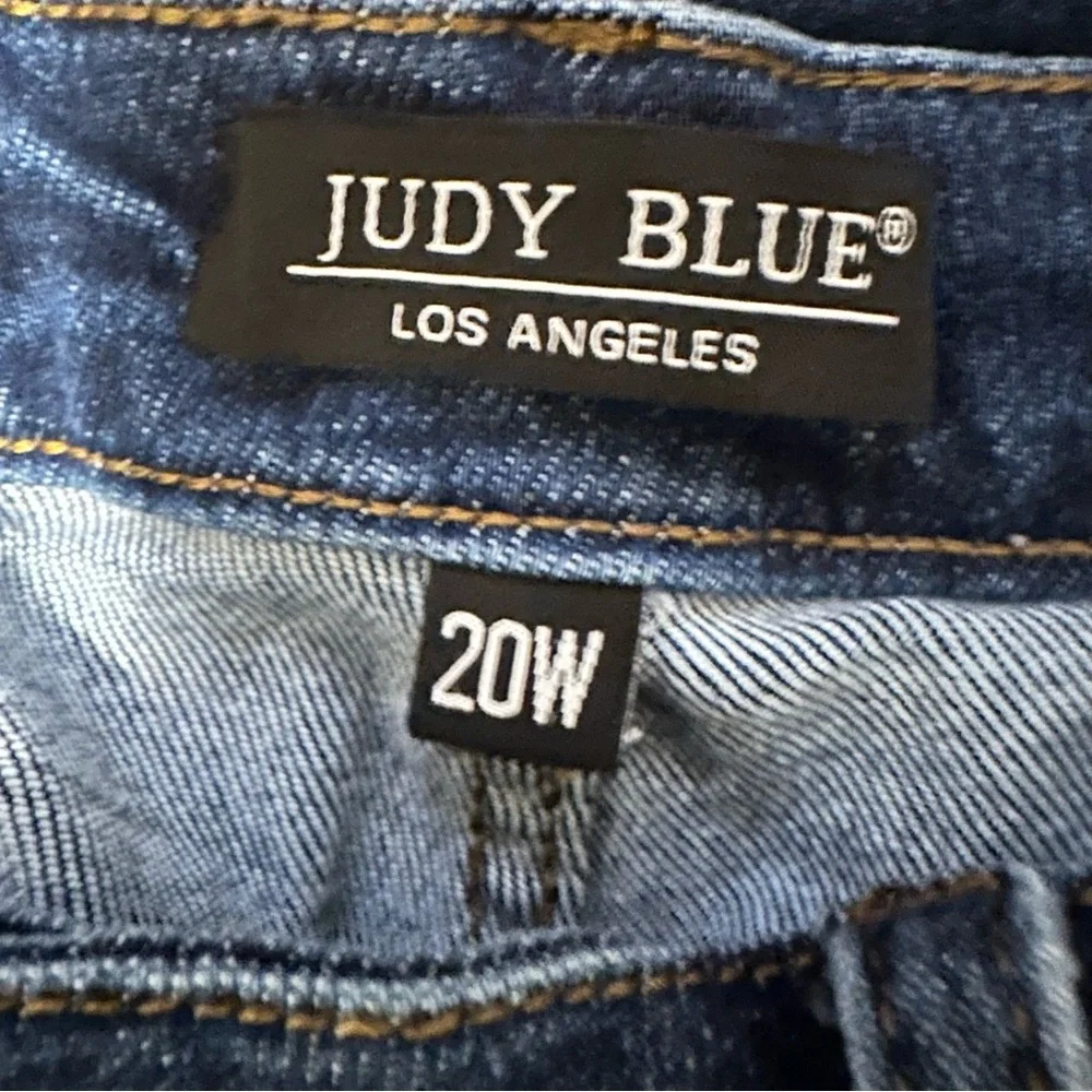 Judy Blue Classic Dark Blue Women's Straight-Leg Jeans - Picture 4 of 6